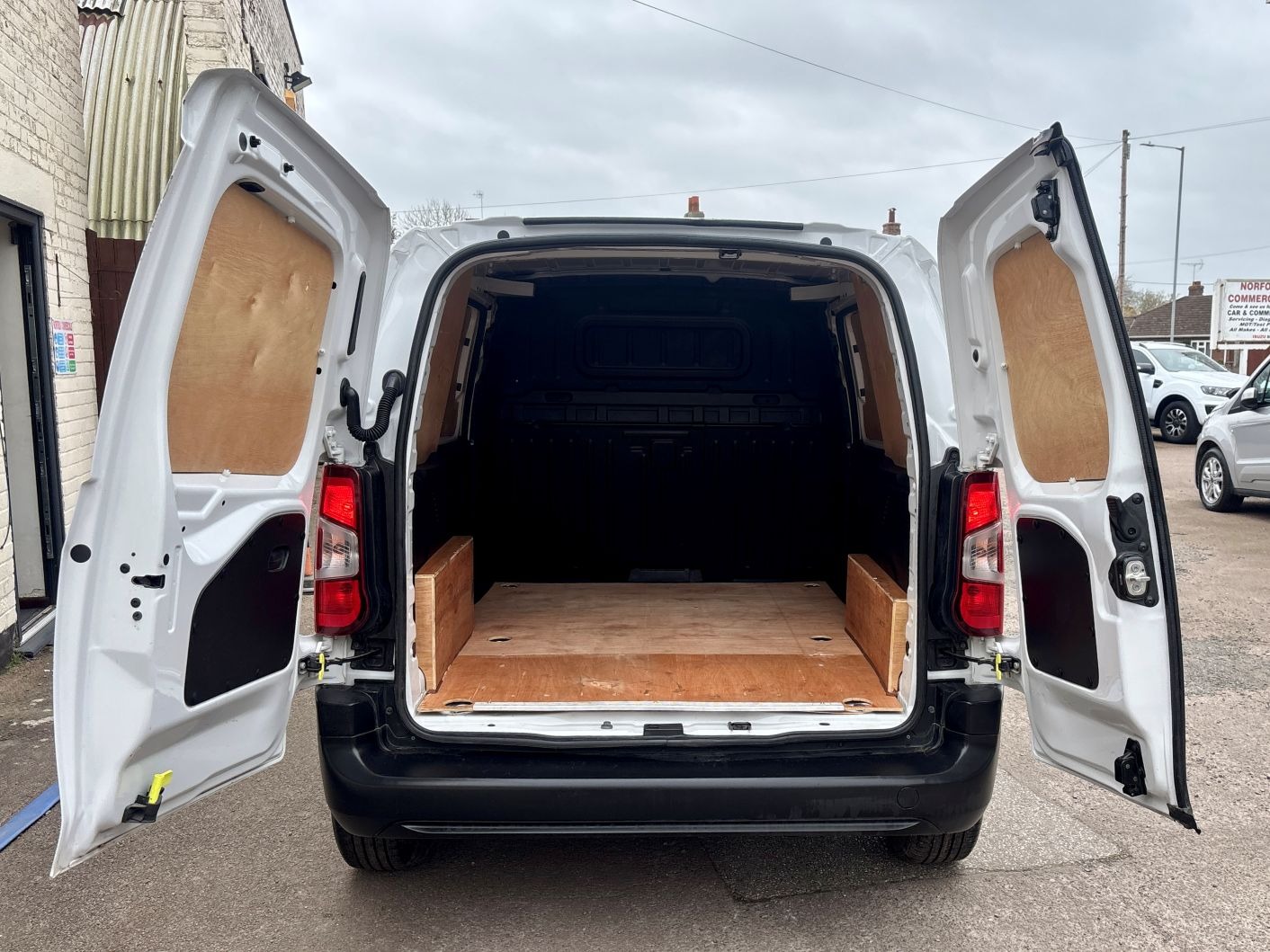 Used Toyota ProAce 2023 for sale - 77932687: Photo 5