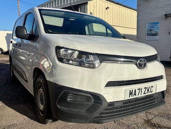 Toyota ProAce feature image