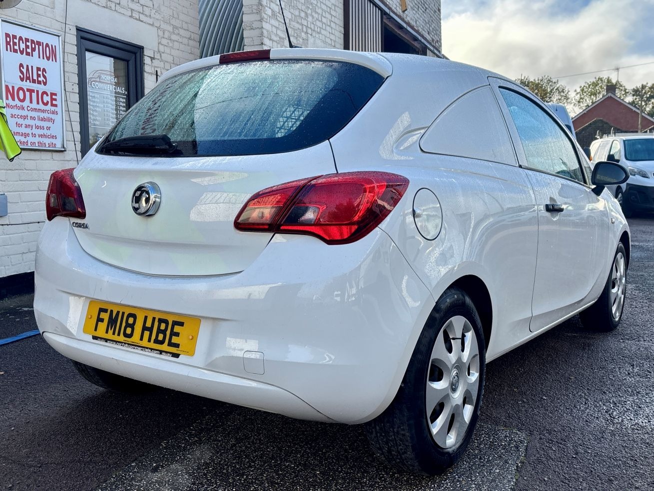 Used Vauxhall Corsa 2018 for sale - 76220500: Photo 3
