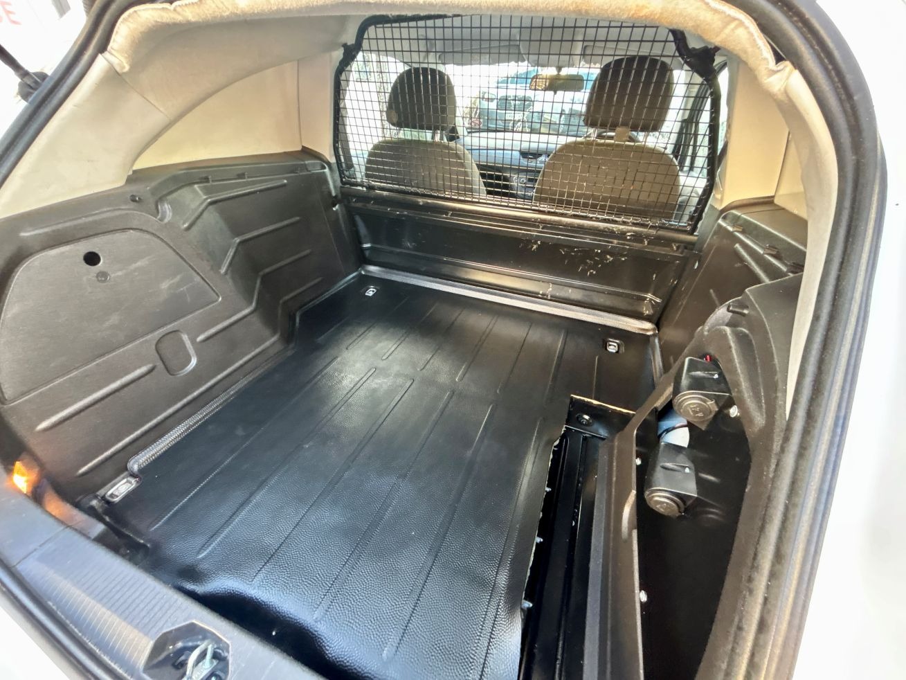 Used Vauxhall Corsa 2018 for sale - 76220500: Photo 6