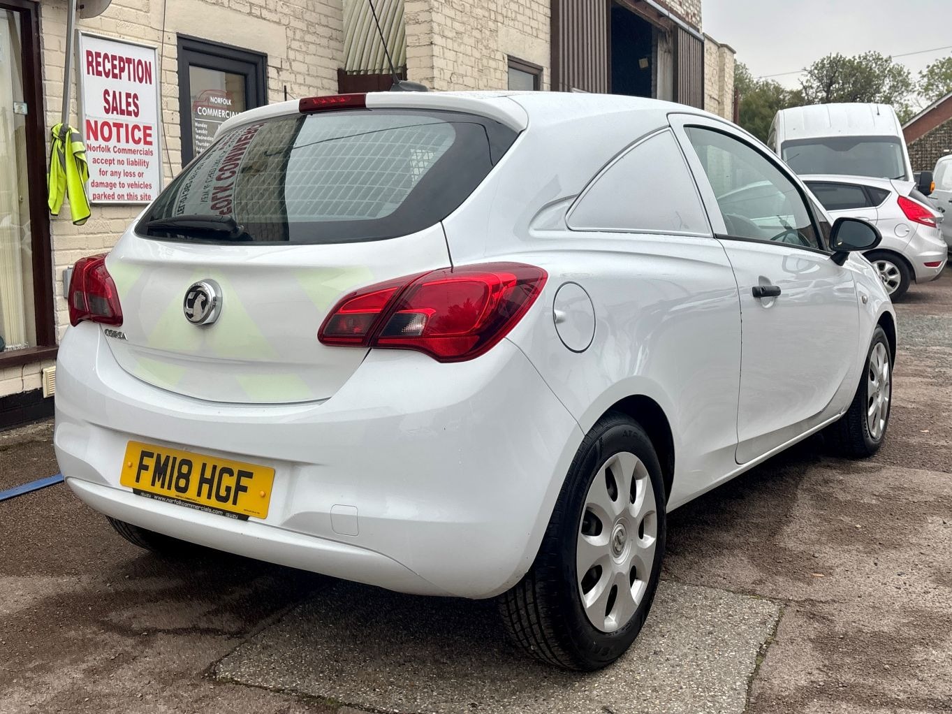 Used Vauxhall Corsa 2018 for sale - 76206270: Photo 3