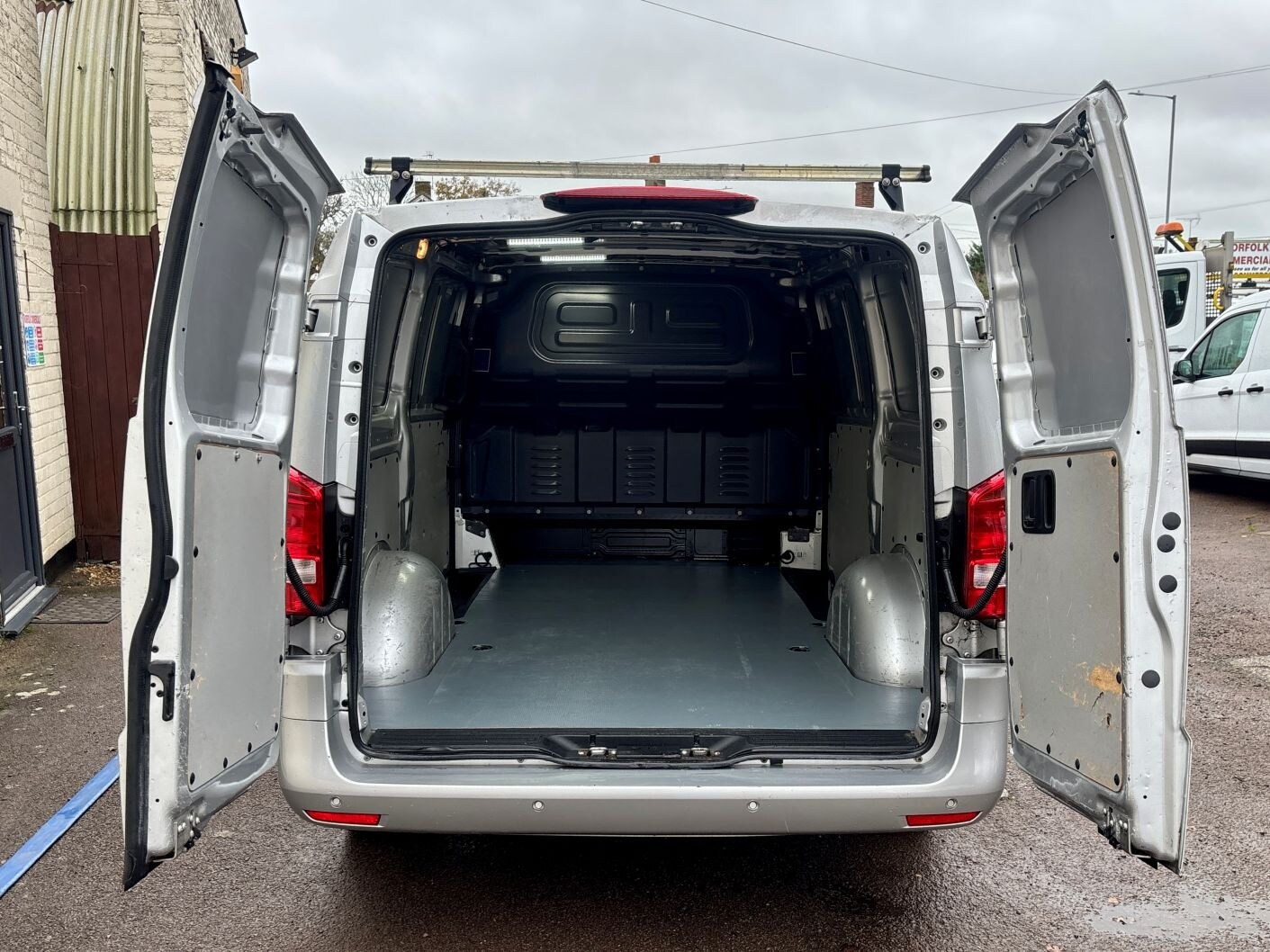 Used Mercedes-Benz Vito 2020 for sale - 76611319: Photo 5