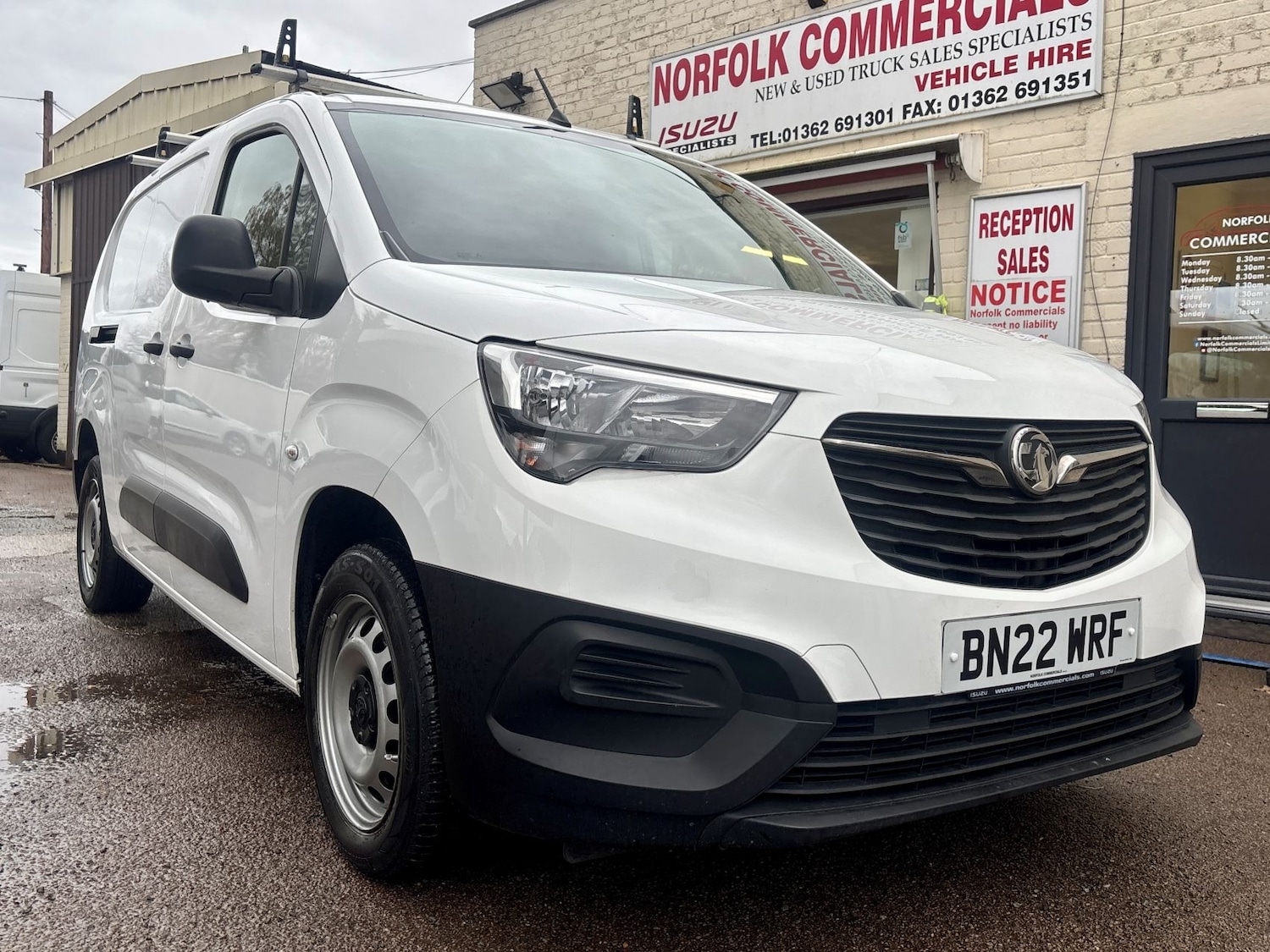 Used Vauxhall Combo 2022 for sale - 76553720: Photo 1