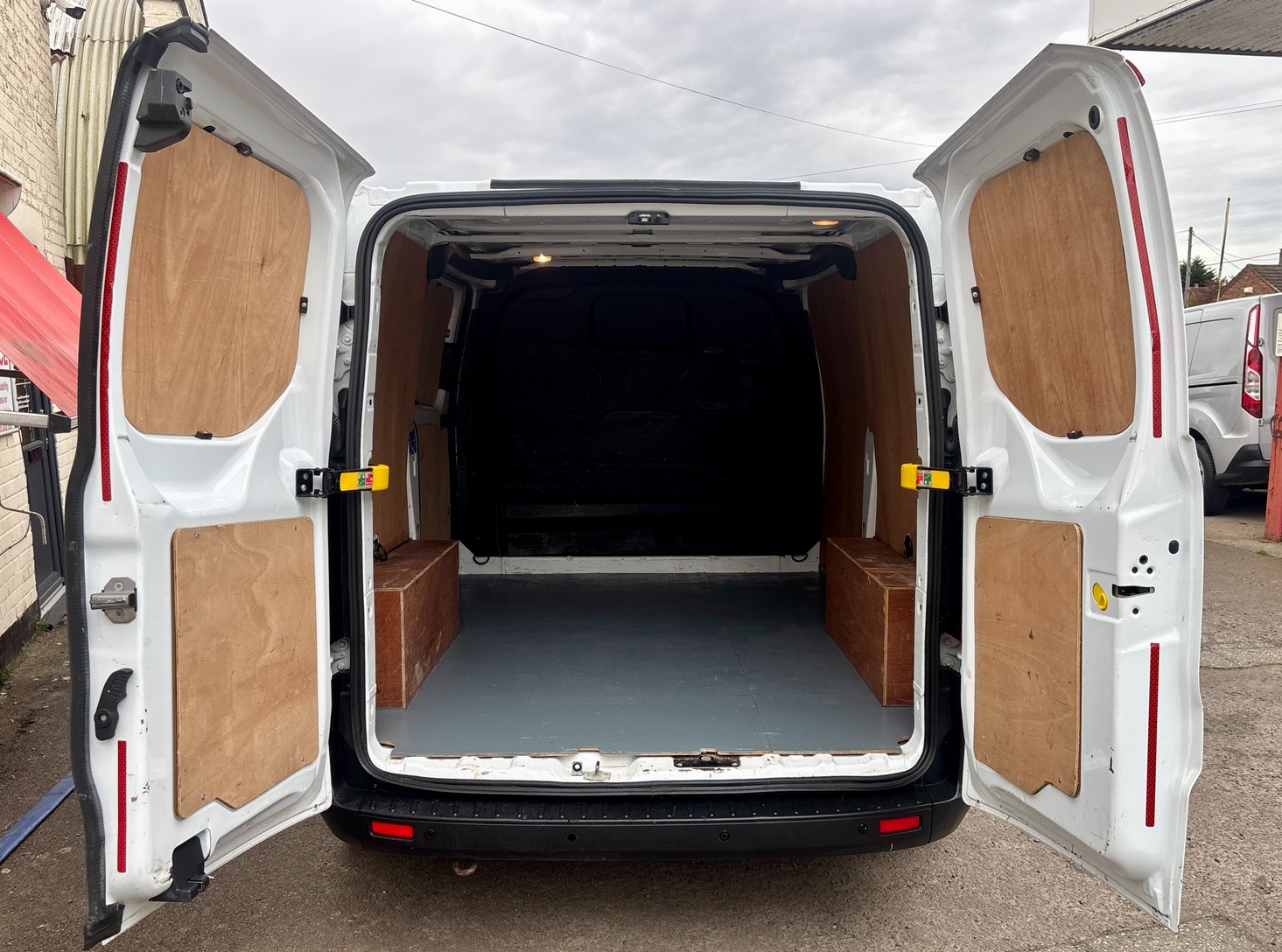 Used Ford Transit Custom 2019 for sale - 78163029: Photo 5