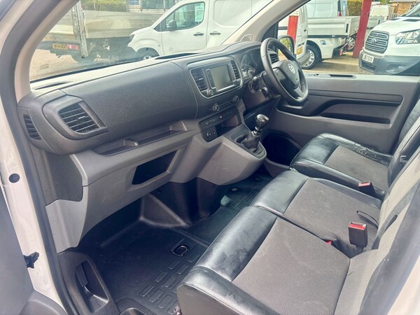 Used Vauxhall Vivaro 2019 for sale - 76182520: Photo 24