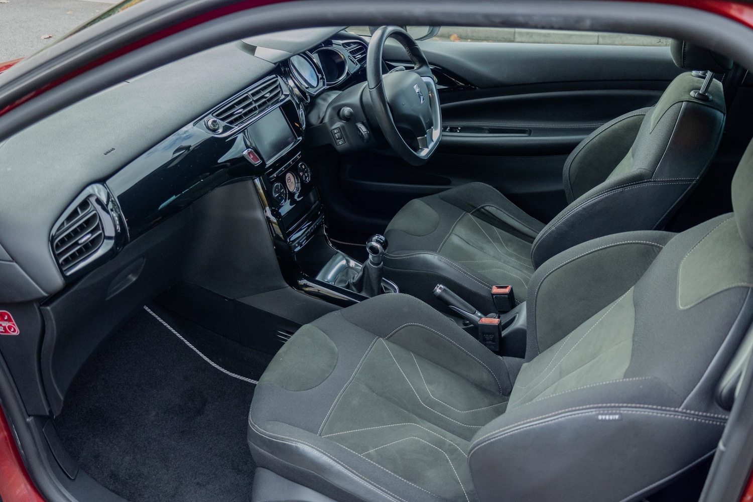 Used DS Automobiles DS 3 2016 for sale - 76388016: Photo 11