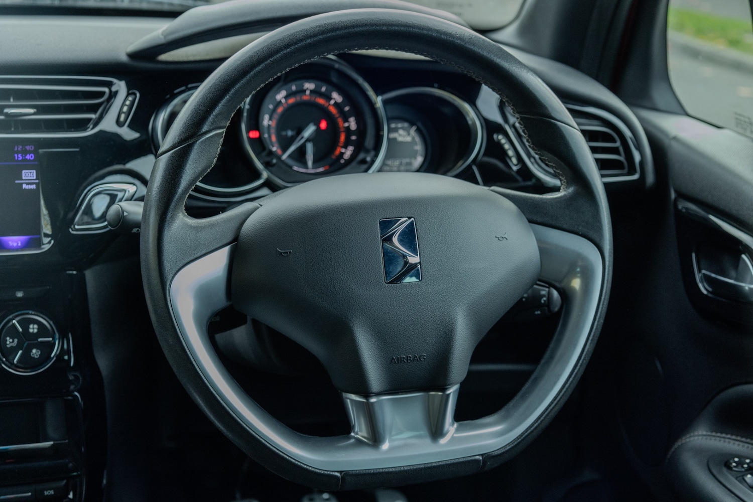 Used DS Automobiles DS 3 2016 for sale - 76388016: Photo 17