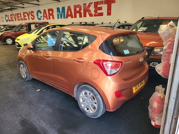 Used Hyundai i10 2014 for sale - 76640104: Photo