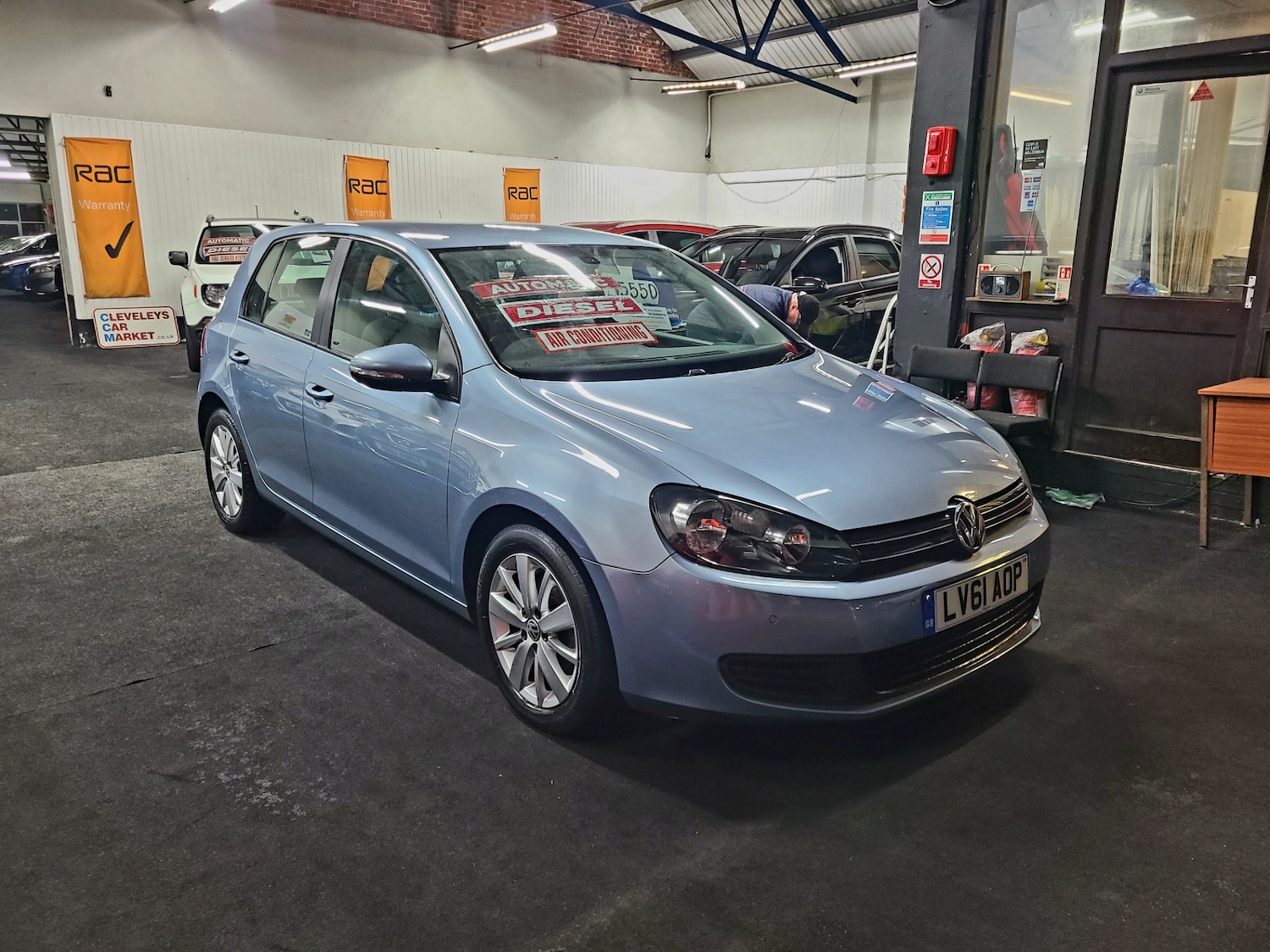 Used Volkswagen Golf 2011 for sale - 76542510: Photo 1