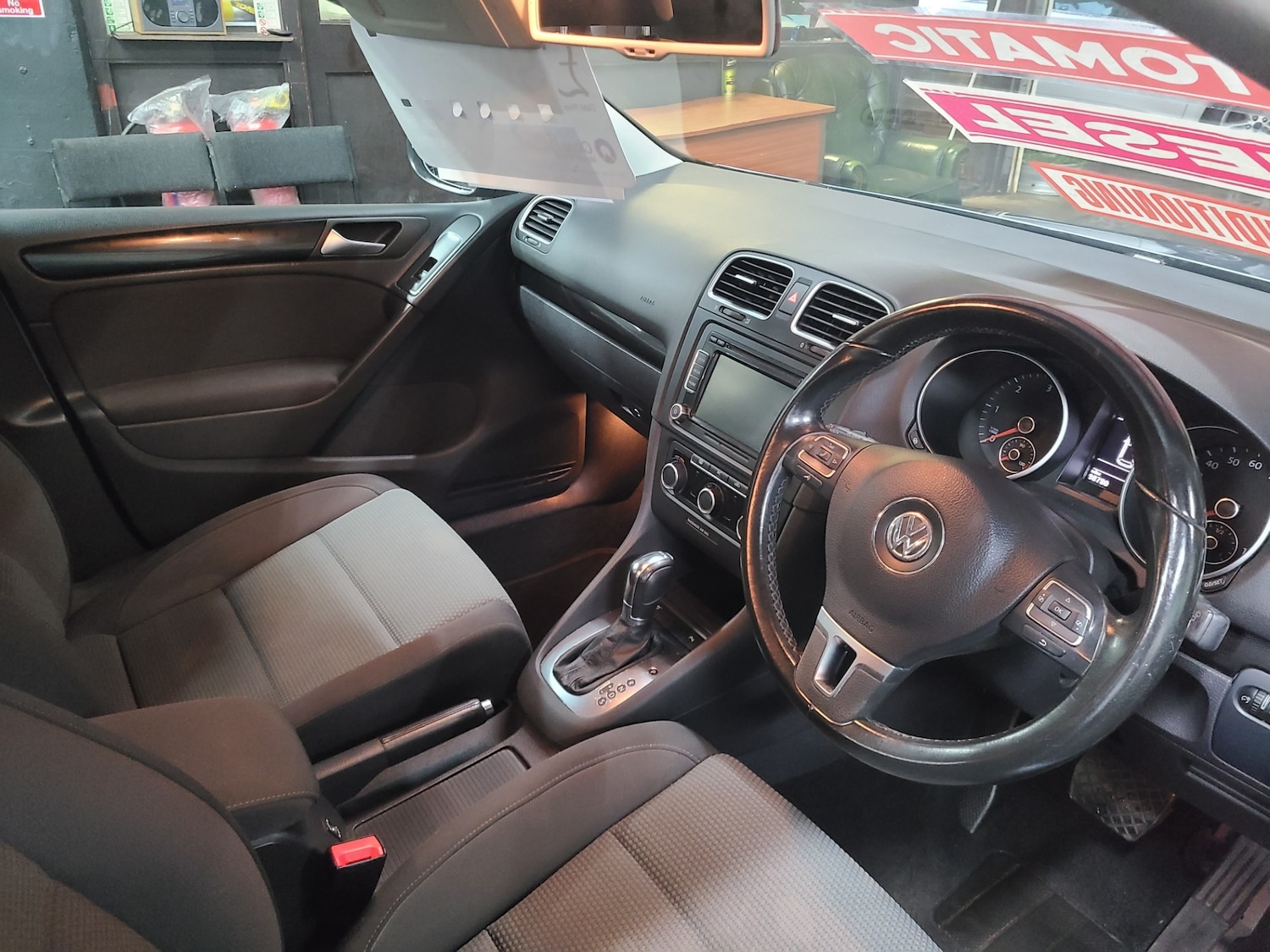 Used Volkswagen Golf 2011 for sale - 76542510: Photo 5
