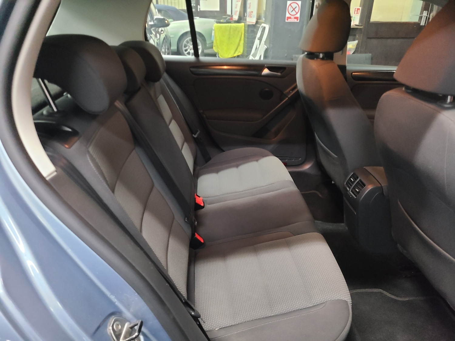 Used Volkswagen Golf 2011 for sale - 76542510: Photo 6