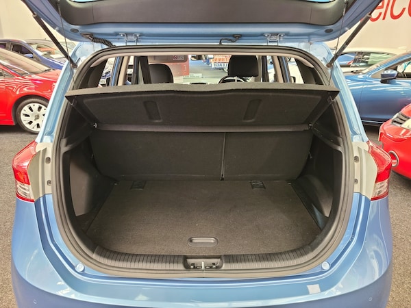 Used Hyundai Ix20 2017 for sale - 74805983: Photo 8