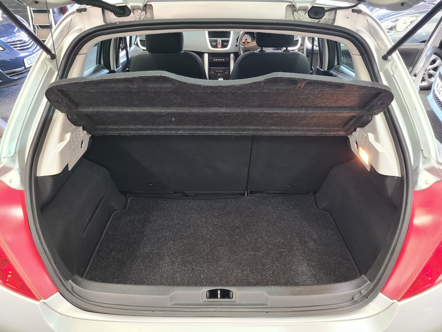 Used Peugeot 207 2012 for sale - 76750218: Photo 7