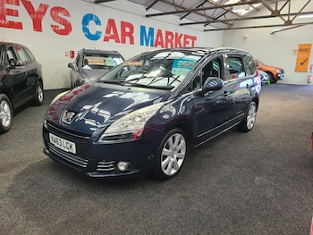 Used Peugeot 5008 2013 for sale - 76750334: Photo