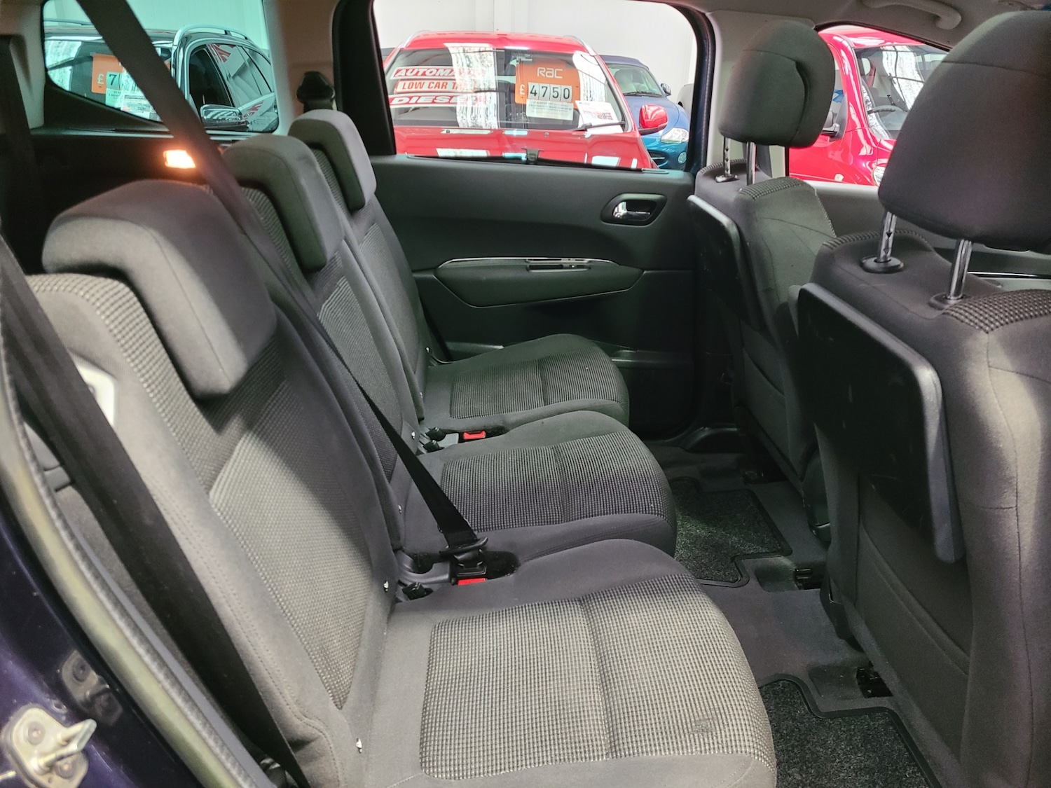 Used Peugeot 5008 2013 for sale - 76750334: Photo 6