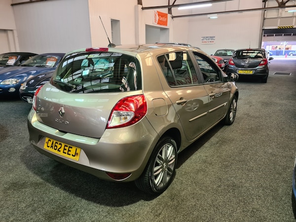 Used Renault Clio 2013 for sale - 72863395: Photo 3