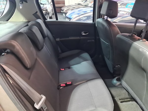 Used Renault Clio 2013 for sale - 72863395: Photo 6