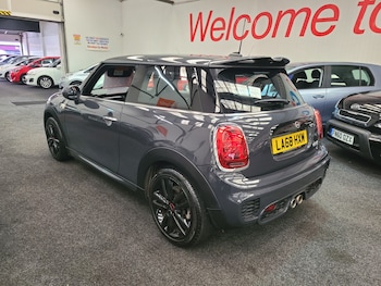 Used MINI Hatch 2019 for sale - 76707011: Photo