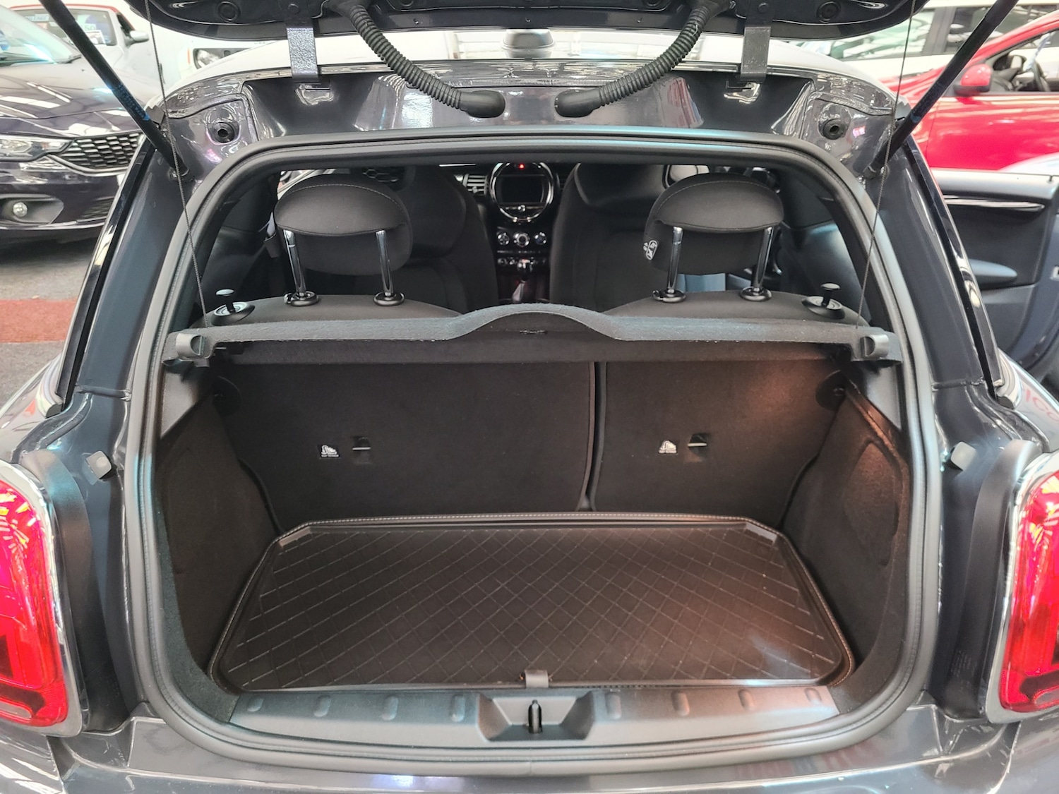 Used MINI Hatch 2019 for sale - 76707011: Photo 9