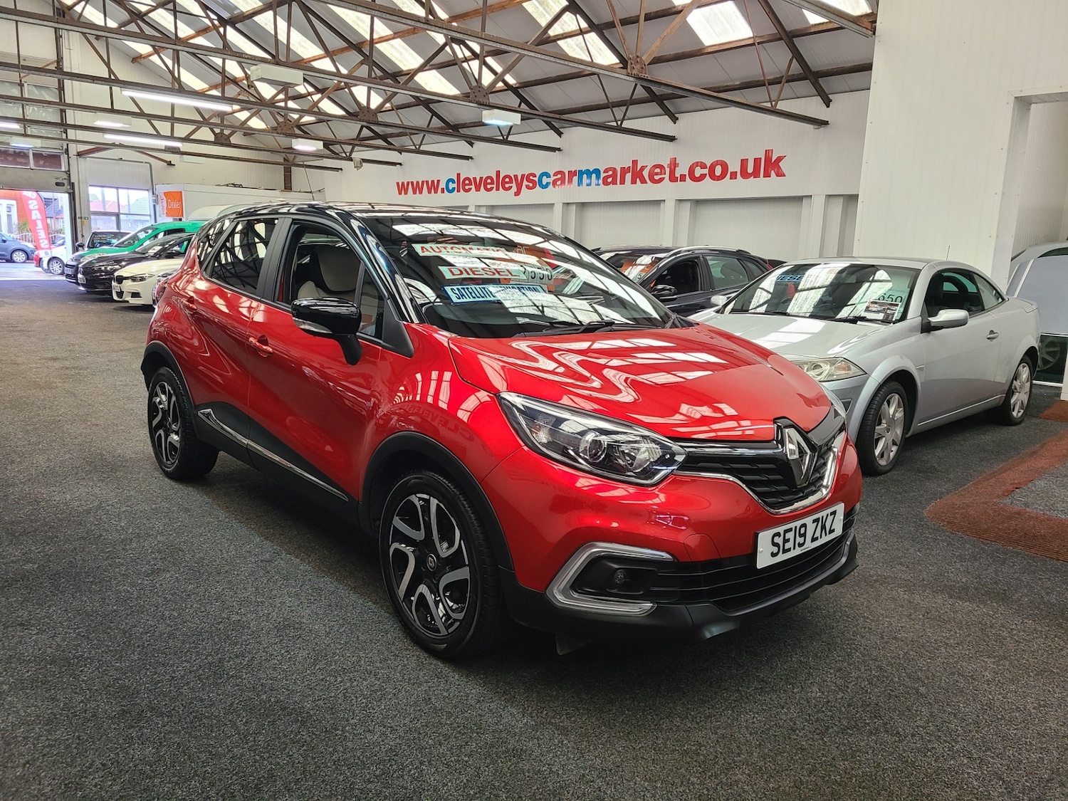 Used Renault Captur 2019 for sale - 77350207: Photo 1