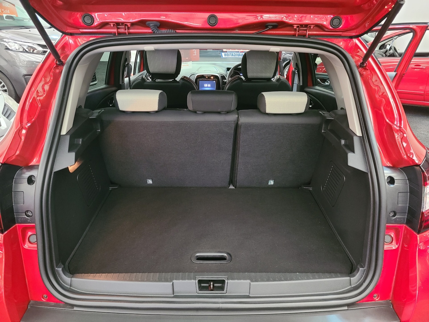 Used Renault Captur 2019 for sale - 77350207: Photo 7