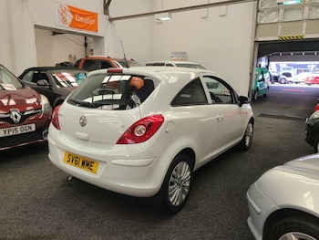Used Vauxhall Corsa 2011 for sale - 78792331: Photo