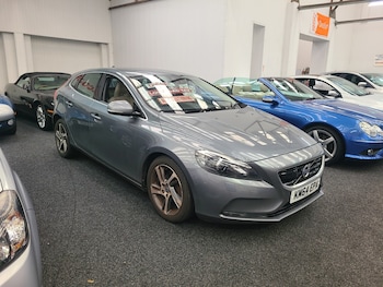 2014 (64) - D2 1.6 Diesel SE Lux 5-Door