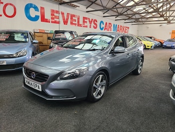Used Volvo V40 2014 for sale - 76242990: Photo