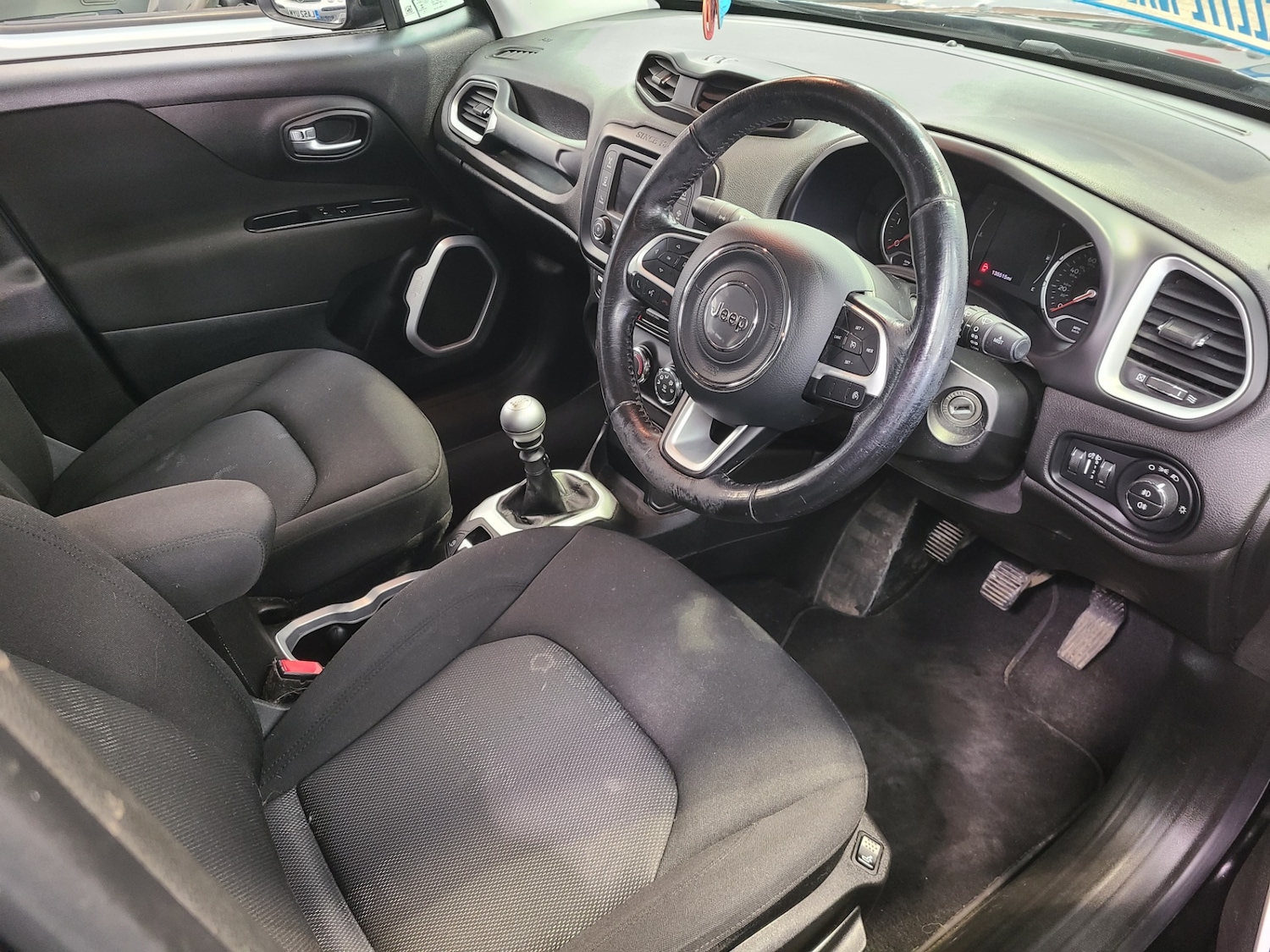 Used Jeep Renegade 2016 for sale - 76504535: Photo 5