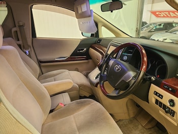 Used Toyota Vellfire 2010 for sale - 78340522: Photo