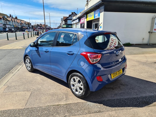 Used Hyundai i10 2014 for sale - 66947697: Photo 5