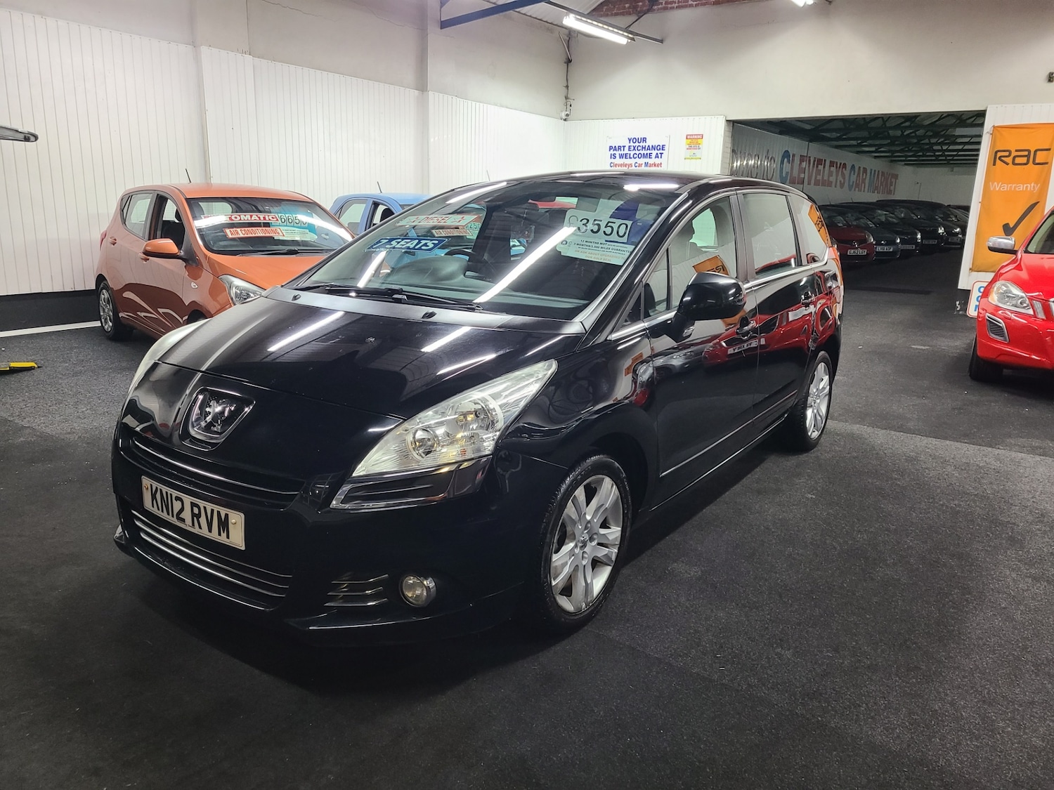 Used Peugeot 5008 2012 for sale - 77034449: Photo 4