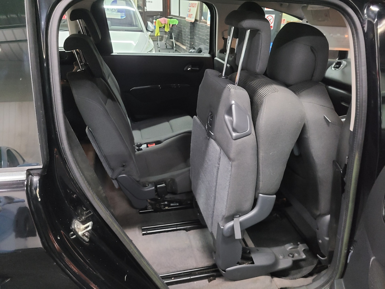 Used Peugeot 5008 2012 for sale - 77034449: Photo 8