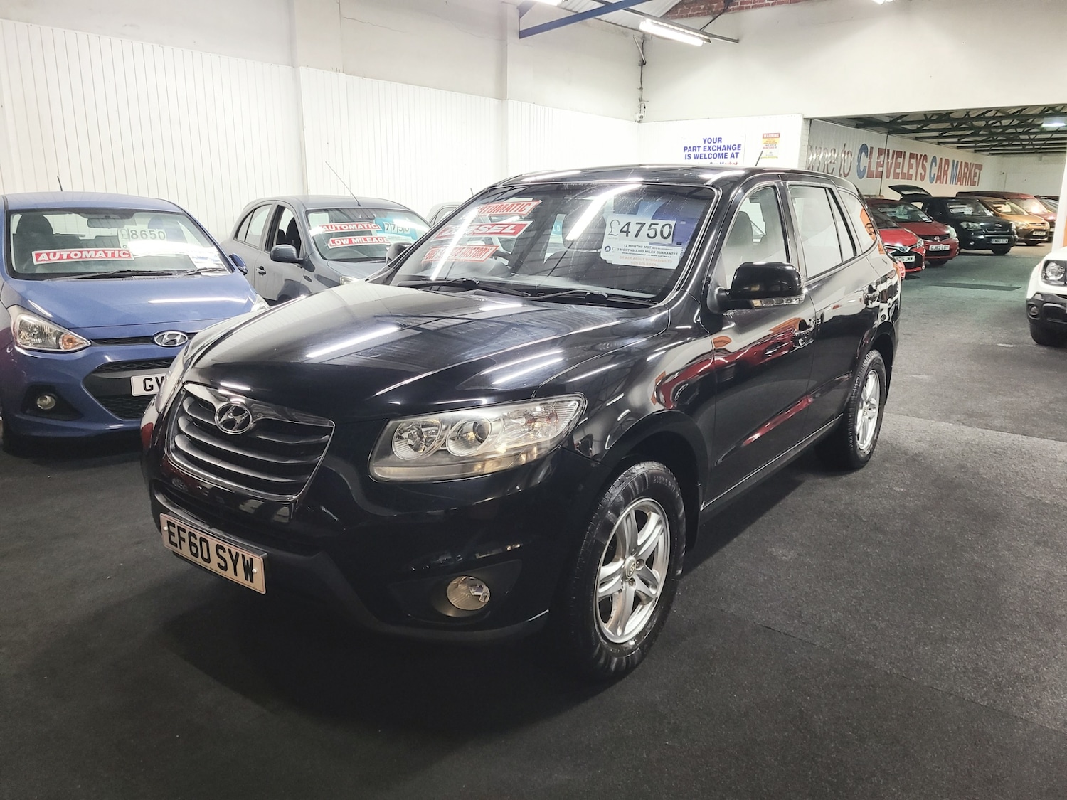 Used Hyundai Santa Fe 2010 for sale - 76542533: Photo 4