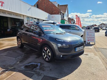 Used Citroen C4 Cactus 2015 for sale - 78477502: Photo
