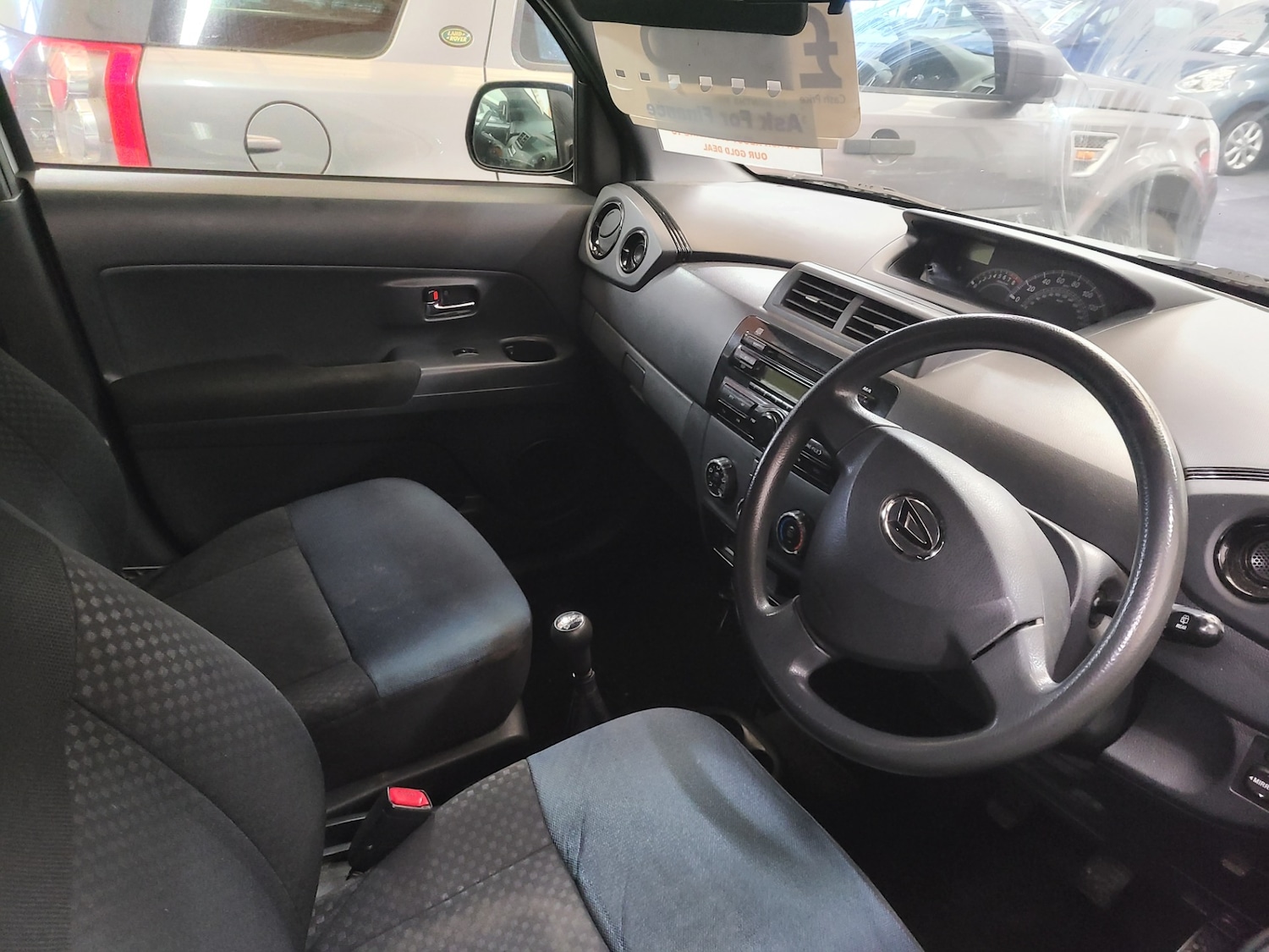 Used Daihatsu Materia 2008 for sale - 76750330: Photo 3