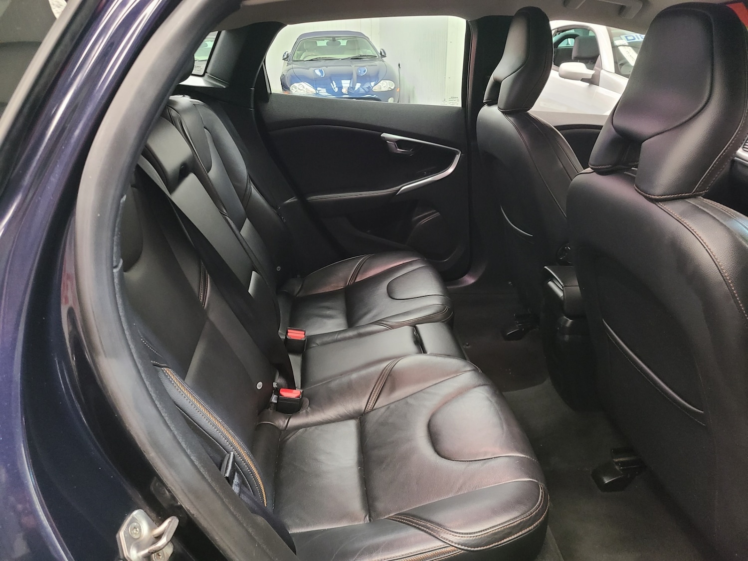 Used Volvo V40 2015 for sale - 77350074: Photo 7