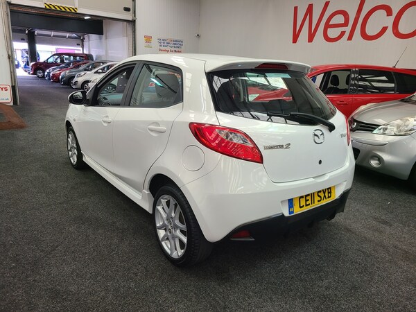 Used Mazda Mazda2 2011 for sale - 76205747: Photo 3