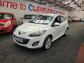 Used Mazda Mazda2 2011 for sale - 76205747: Photo 4