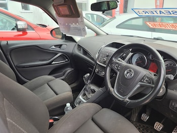 Used Vauxhall Zafira 2015 for sale - 76205755: Photo 3