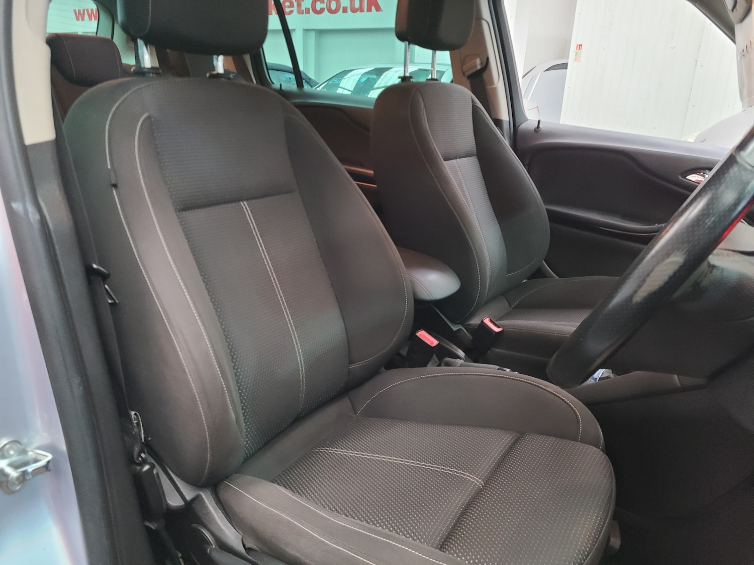 Used Vauxhall Zafira 2015 for sale - 76205755: Photo 6