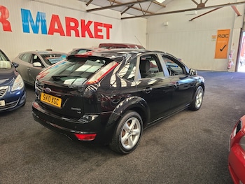 Used Ford Focus 2010 for sale - 79125244: Photo