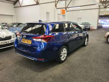 Used Toyota Auris 2017 for sale - 74353472: Photo