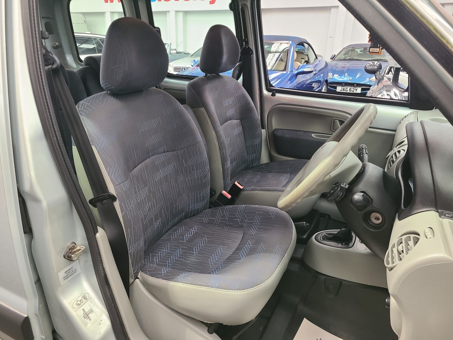 Used Renault Kangoo 2009 for sale - 76588650: Photo 6