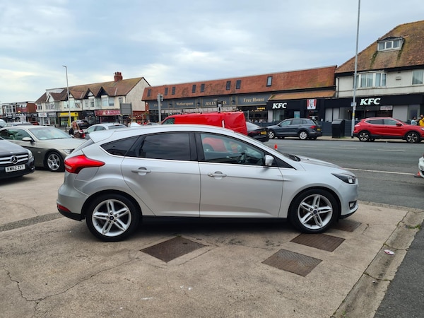 Used Ford Focus 2015 for sale - 67563785: Photo 7