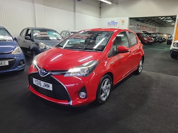 Used Toyota Yaris 2016 for sale - 76504543: Photo