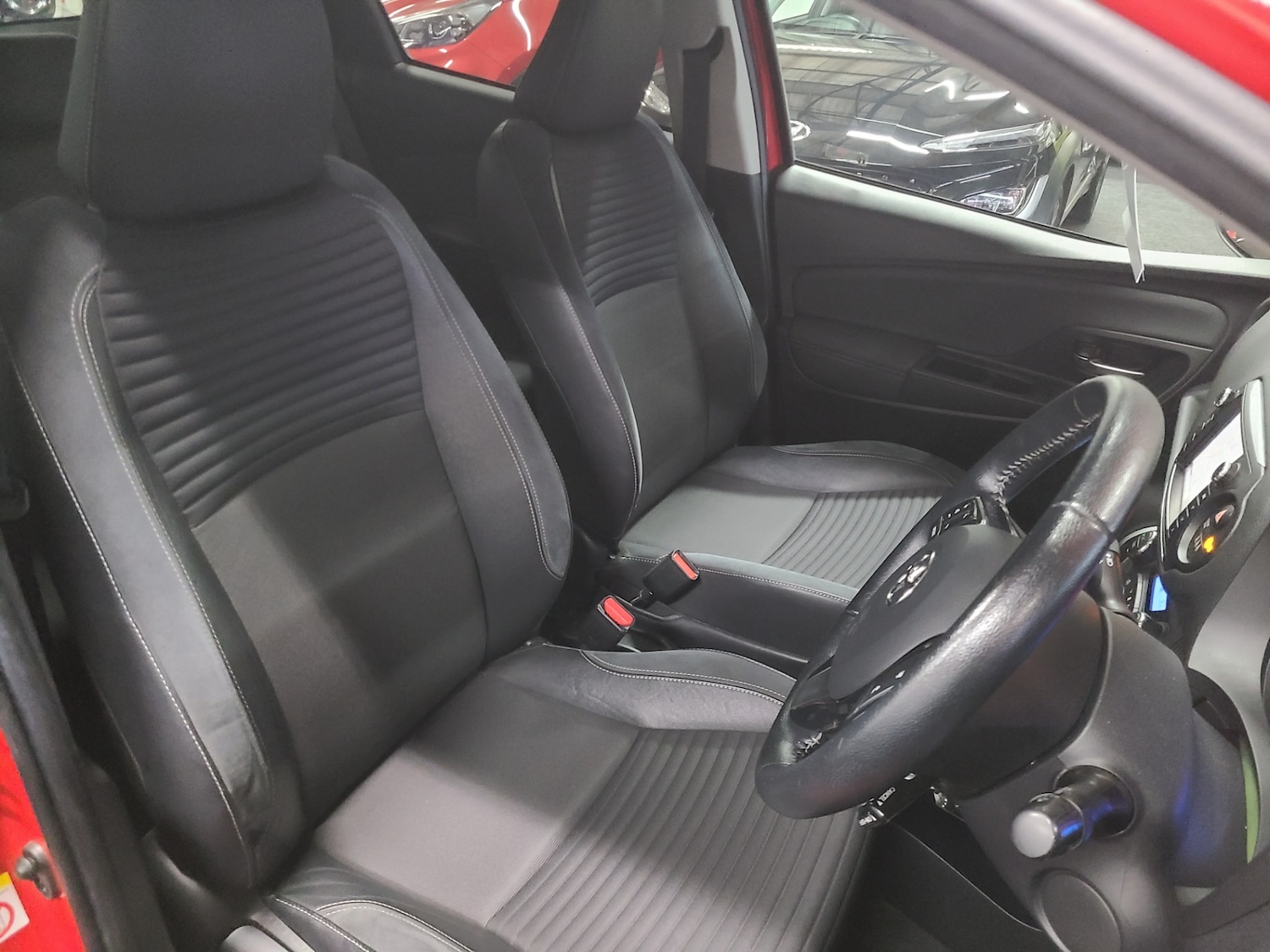 Used Toyota Yaris 2016 for sale - 76504543: Photo 6