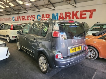 Used Citroen C3 Picasso 2015 for sale - 76588583: Photo