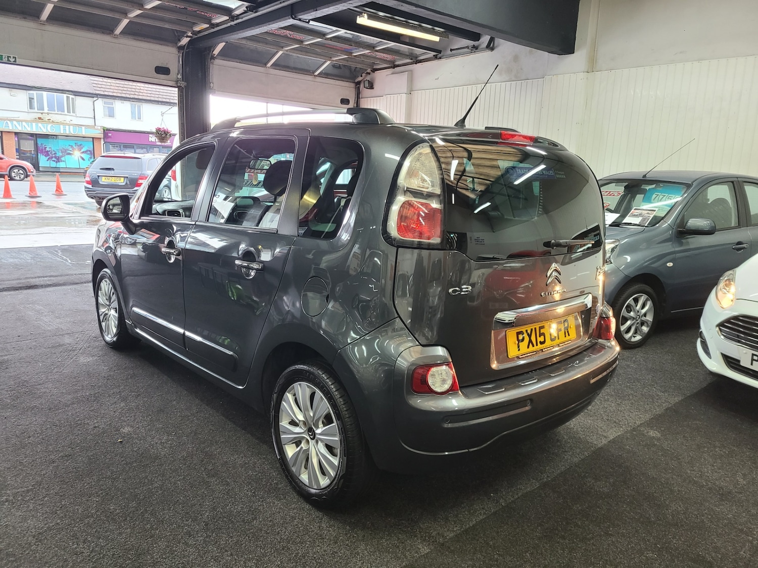 Used Citroen C3 Picasso 2015 for sale - 76588583: Photo 3