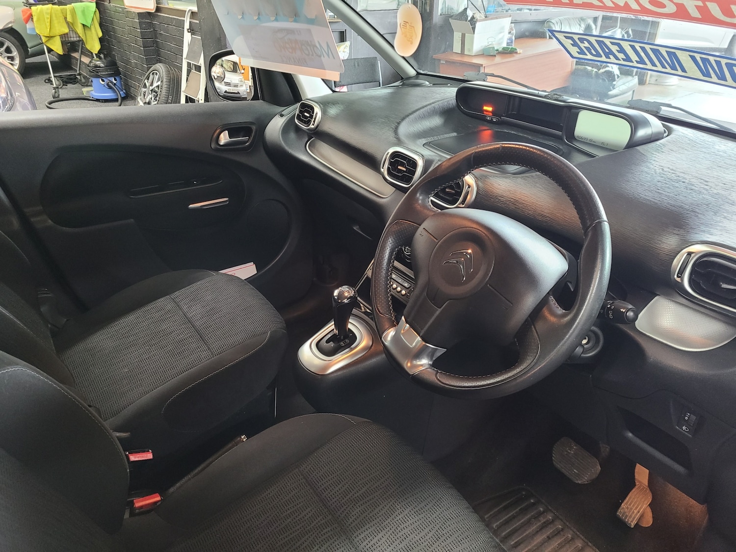 Used Citroen C3 Picasso 2015 for sale - 76588583: Photo 5